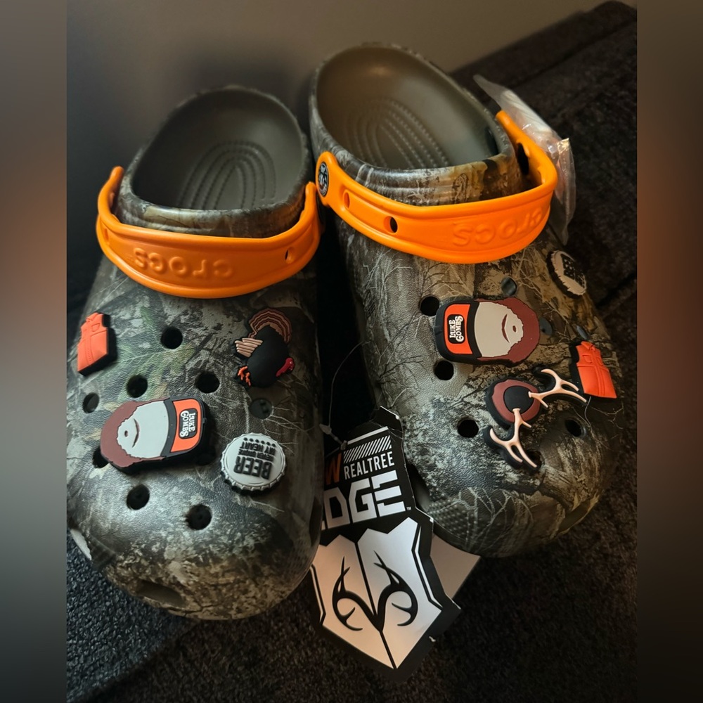 Limited edition Luke combs crocs brand new with tags